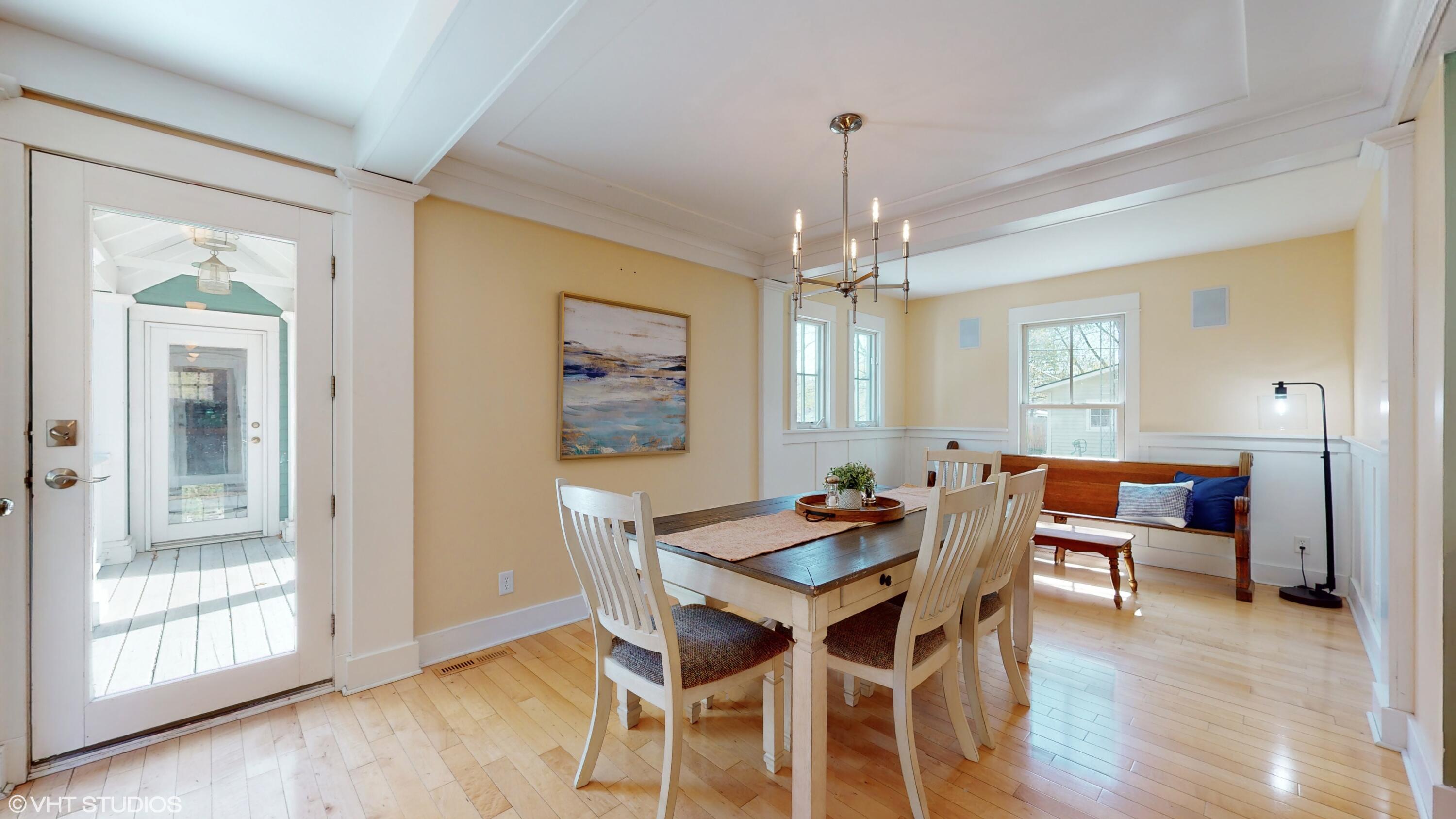 604 North Mechanic Street Berrien Springs, MI 49103 - Photo 10 of 24 Dinning area