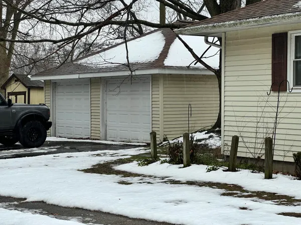 $265,000 | 2775 East Y Avenue, Vicksburg, MI 49097