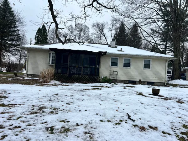 $265,000 | 2775 East Y Avenue, Vicksburg, MI 49097