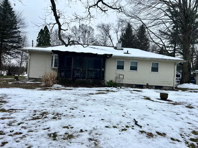 $275,000 | 2775 East Y Avenue, Vicksburg, MI 49097