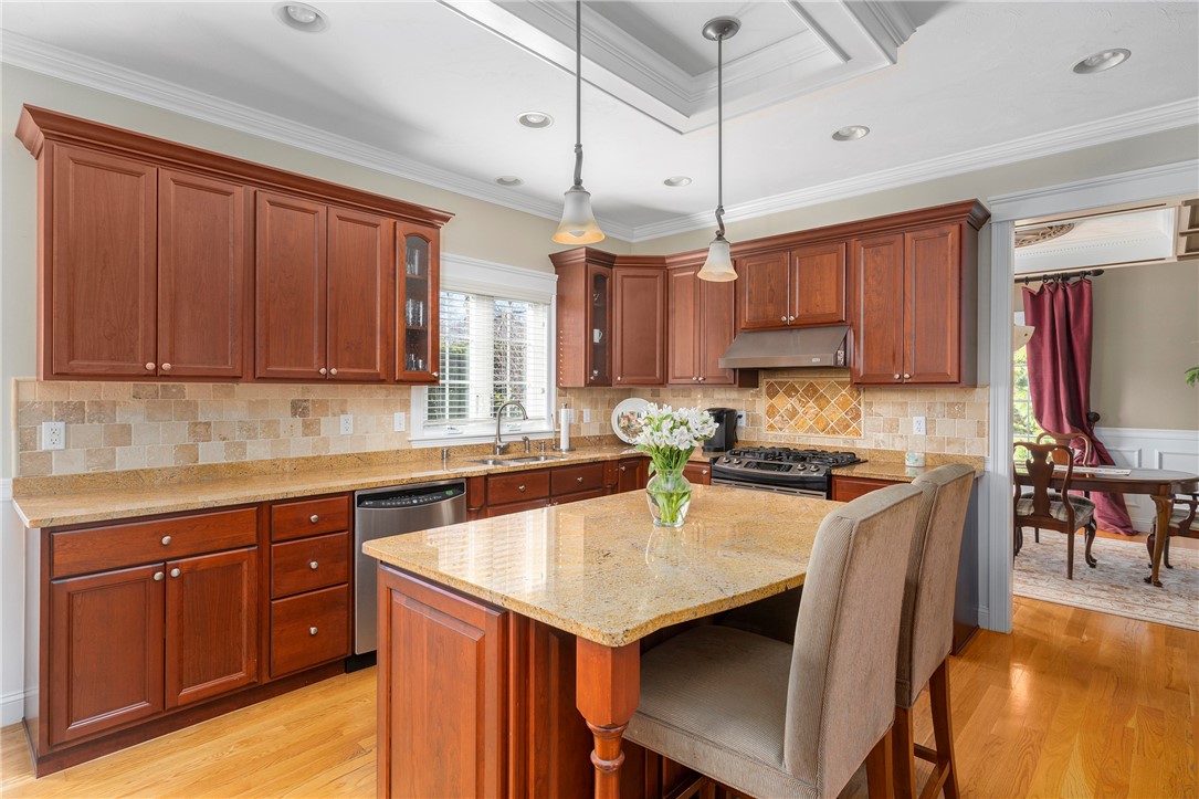 173 Angell Road Lincoln, RI 02865 - Photo 16 of 40