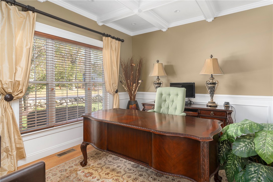 173 Angell Road Lincoln, RI 02865 - Photo 19 of 40