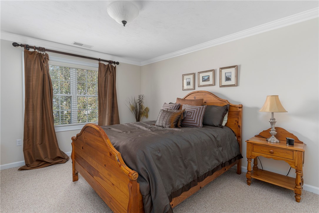 173 Angell Road Lincoln, RI 02865 - Photo 26 of 40