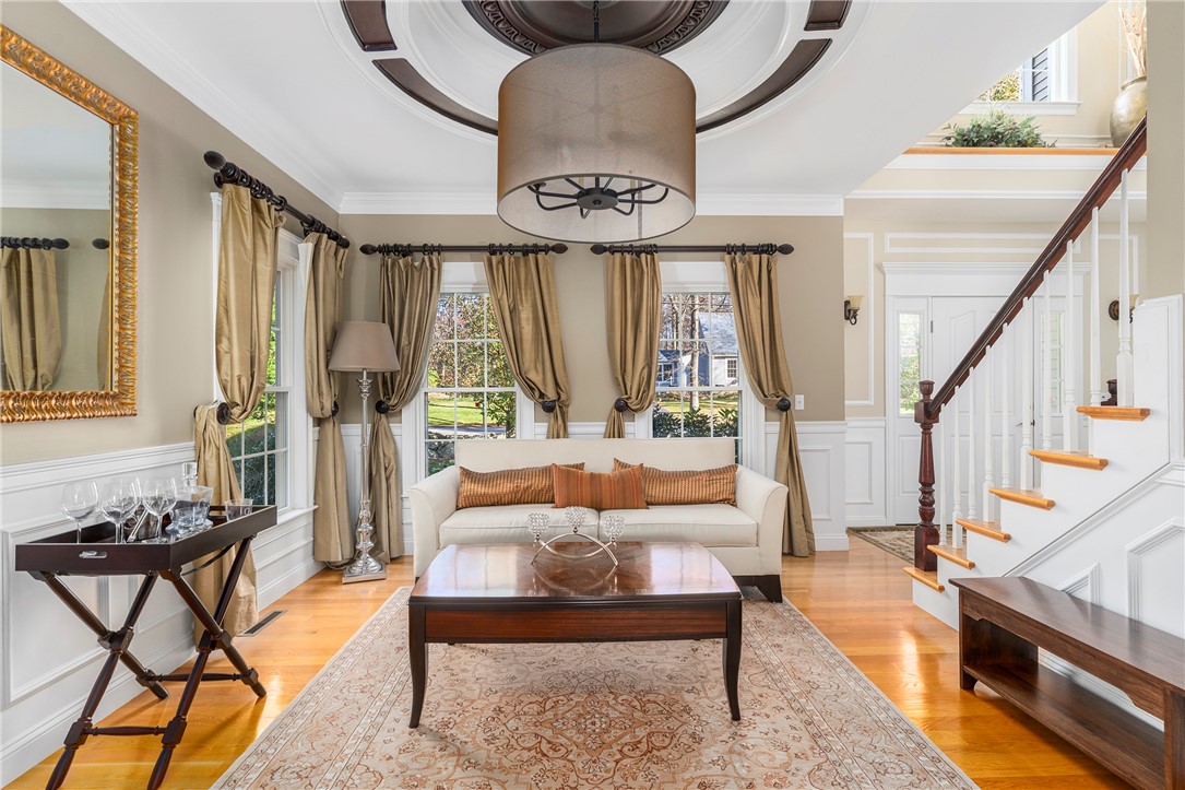 173 Angell Road Lincoln, RI 02865 - Photo 5 of 40