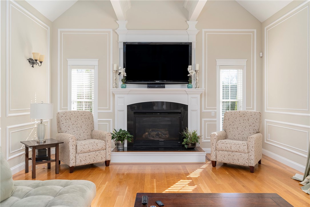 173 Angell Road Lincoln, RI 02865 - Photo 9 of 40