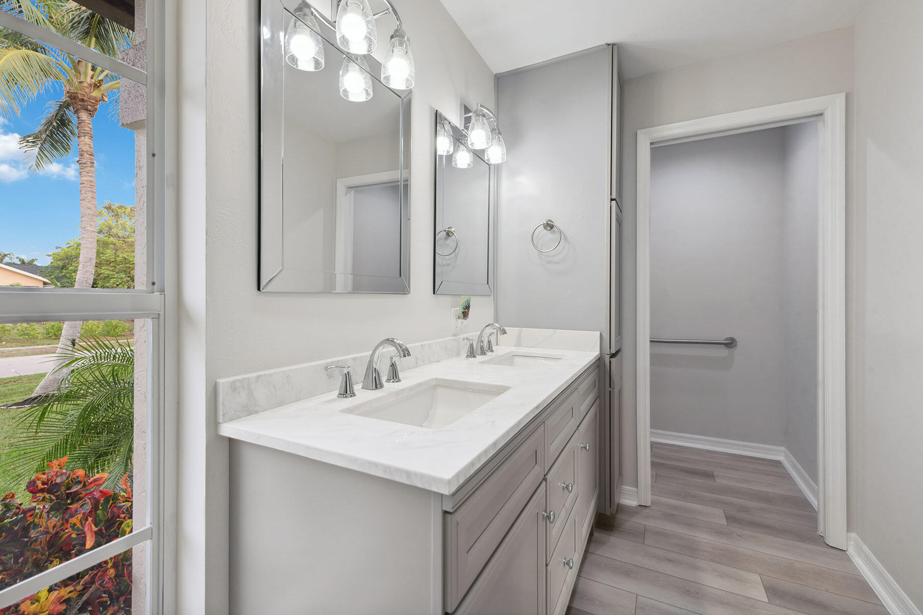 88 Tahiti Road Marco Island, FL 34145 - Photo 16 of 37 224096344h