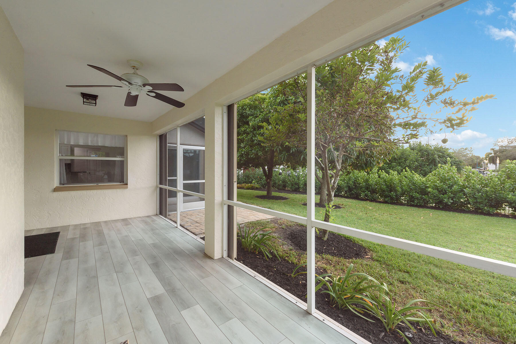 88 Tahiti Road Marco Island, FL 34145 - Photo 21 of 37 224096344jj