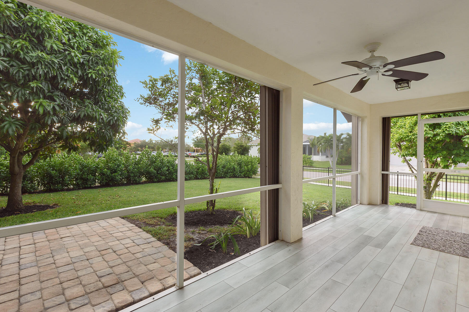 88 Tahiti Road Marco Island, FL 34145 - Photo 22 of 37 224096344k
