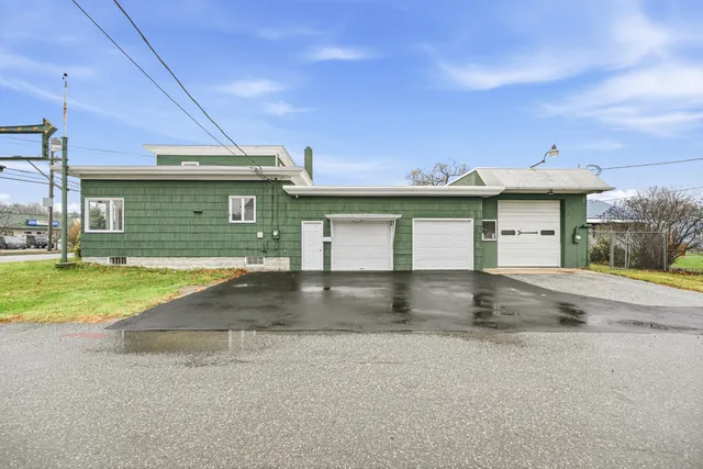 $399,000 | 1490 Lisbon Street, Lewiston, ME 04240