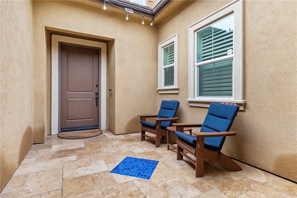12528 Locke Circle Riverside, CA 92503 - Photo 31 of 46 a living room with furniture and a window