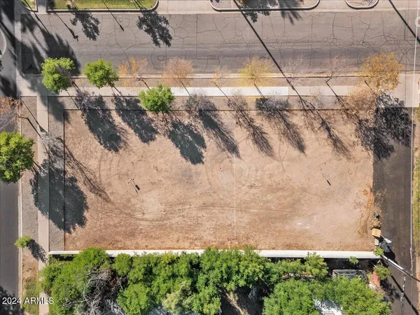 $329,000 | 1190 South Maple Avenue, Unit 1, Tempe, AZ 85281