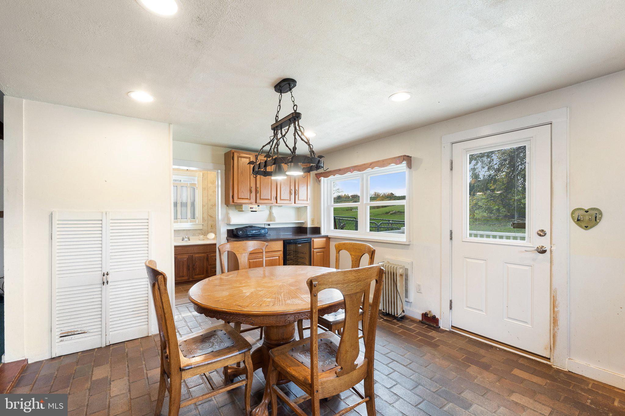 210 Clark Road Middletown, VA 22645 - Photo 17 of 38