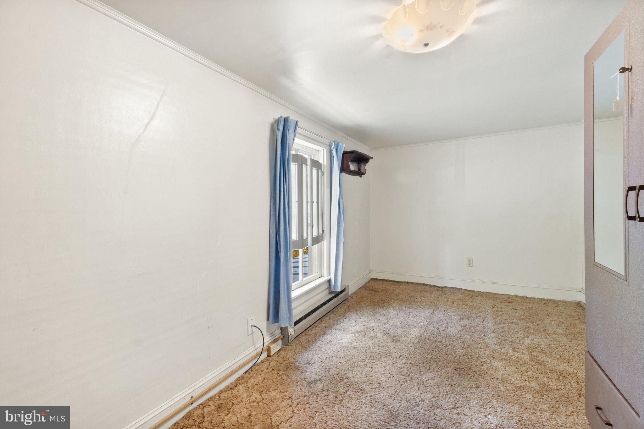 210 Clark Road Middletown, VA 22645 - Photo 25 of 38 Third bedroom