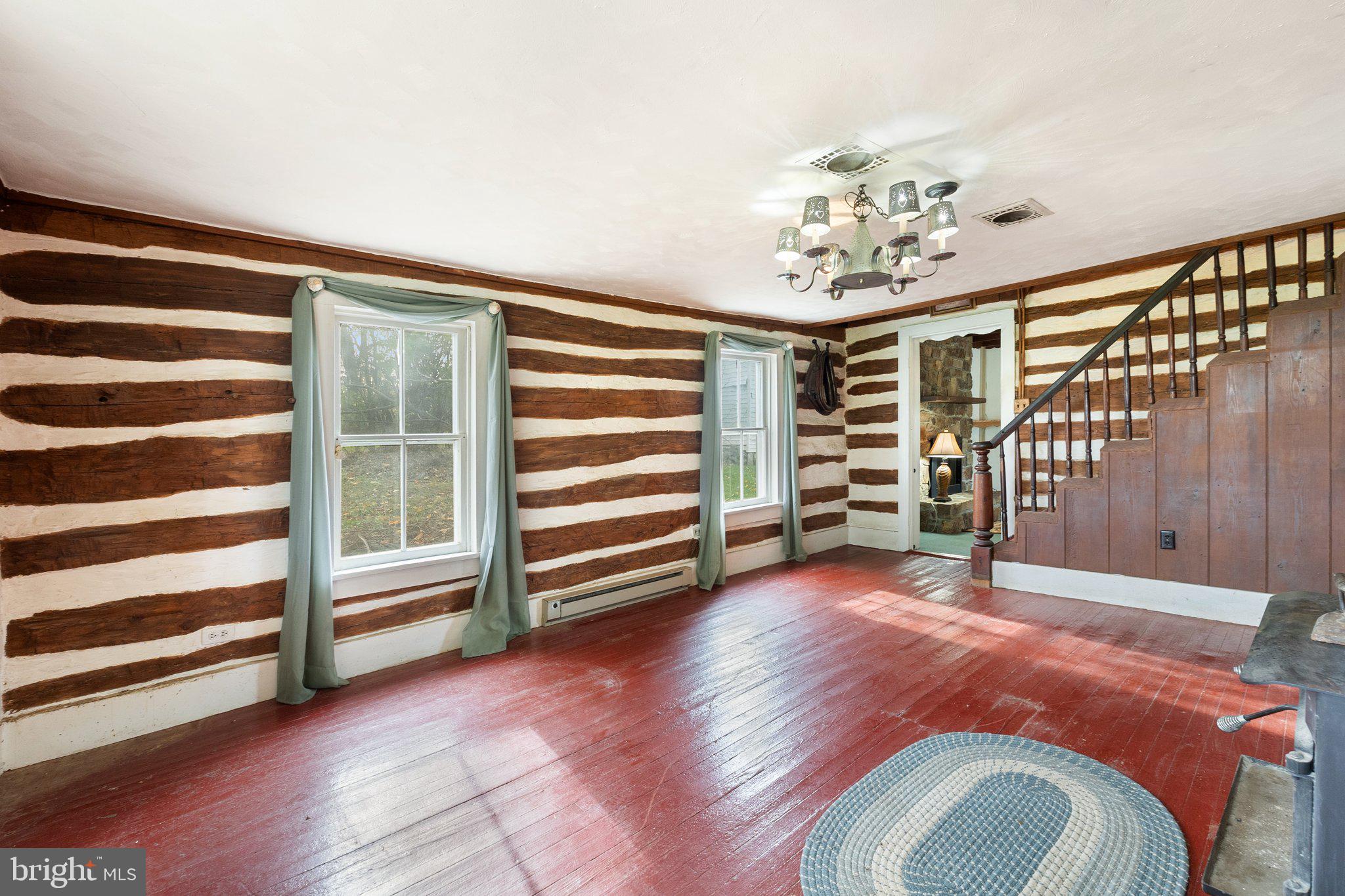 210 Clark Road Middletown, VA 22645 - Photo 10 of 38 Spacious family room