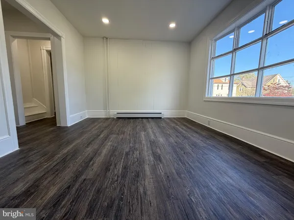 $1,800 | 517 Bentley Avenue, Unit A, Beverly, NJ 08010