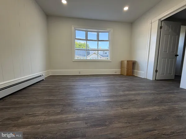 $1,800 | 517 Bentley Avenue, Unit A, Beverly, NJ 08010