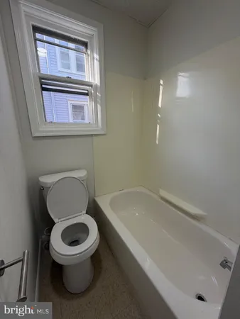 $1,800 | 517 Bentley Avenue, Unit A, Beverly, NJ 08010