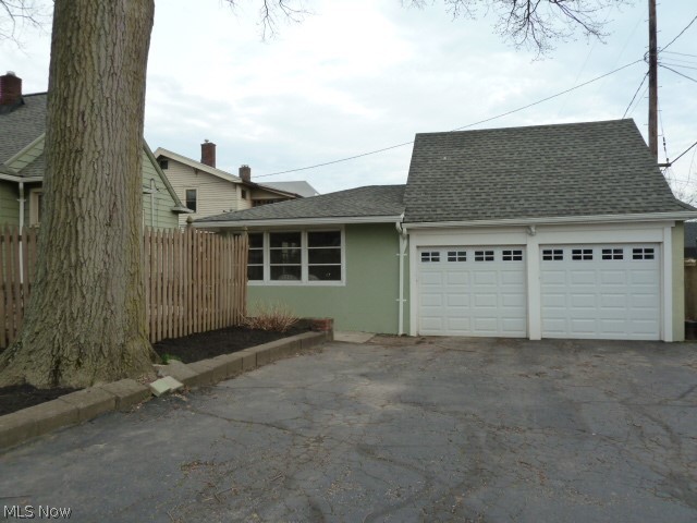 4635 Landchester Road Cleveland, OH 44109 - Photo 2 of 18 Gallery Image 2