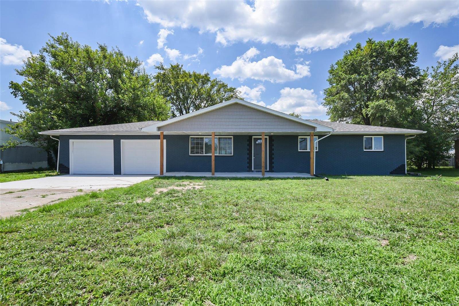 3720 Pontoon Road Granite City, IL 62040 - Photo 1 of 37 Gallery Image 1