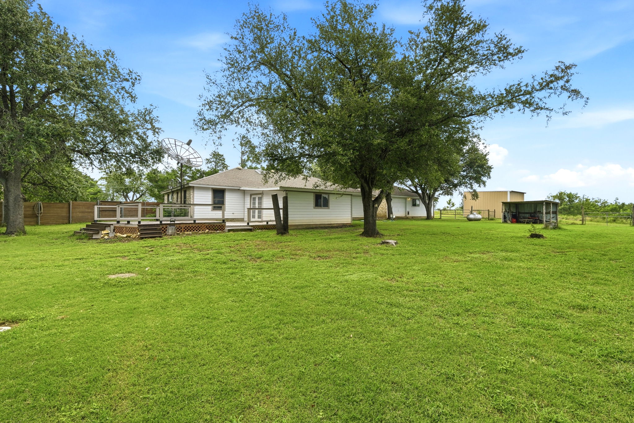 900 County Road 474 Elgin, TX 78621 - Photo 32 of 36