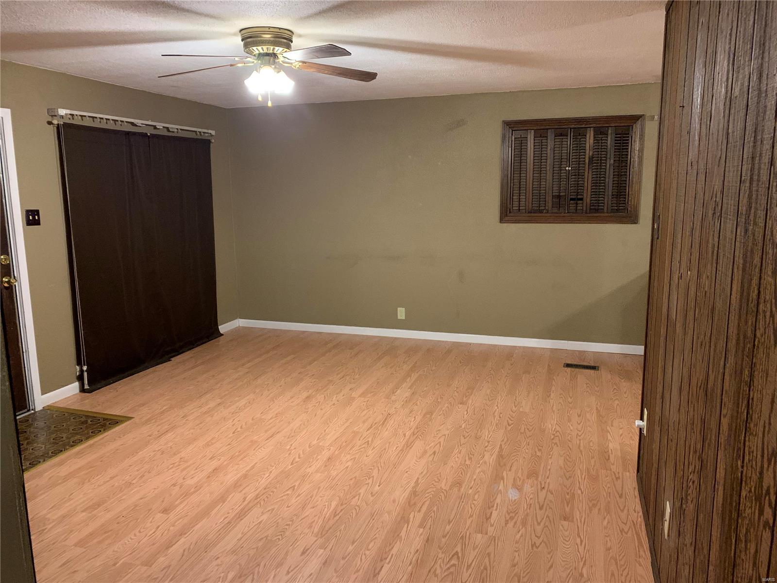 124 Glen Garry Road St. Louis, MO 63137 - Photo 11 of 36 Gallery Image 11