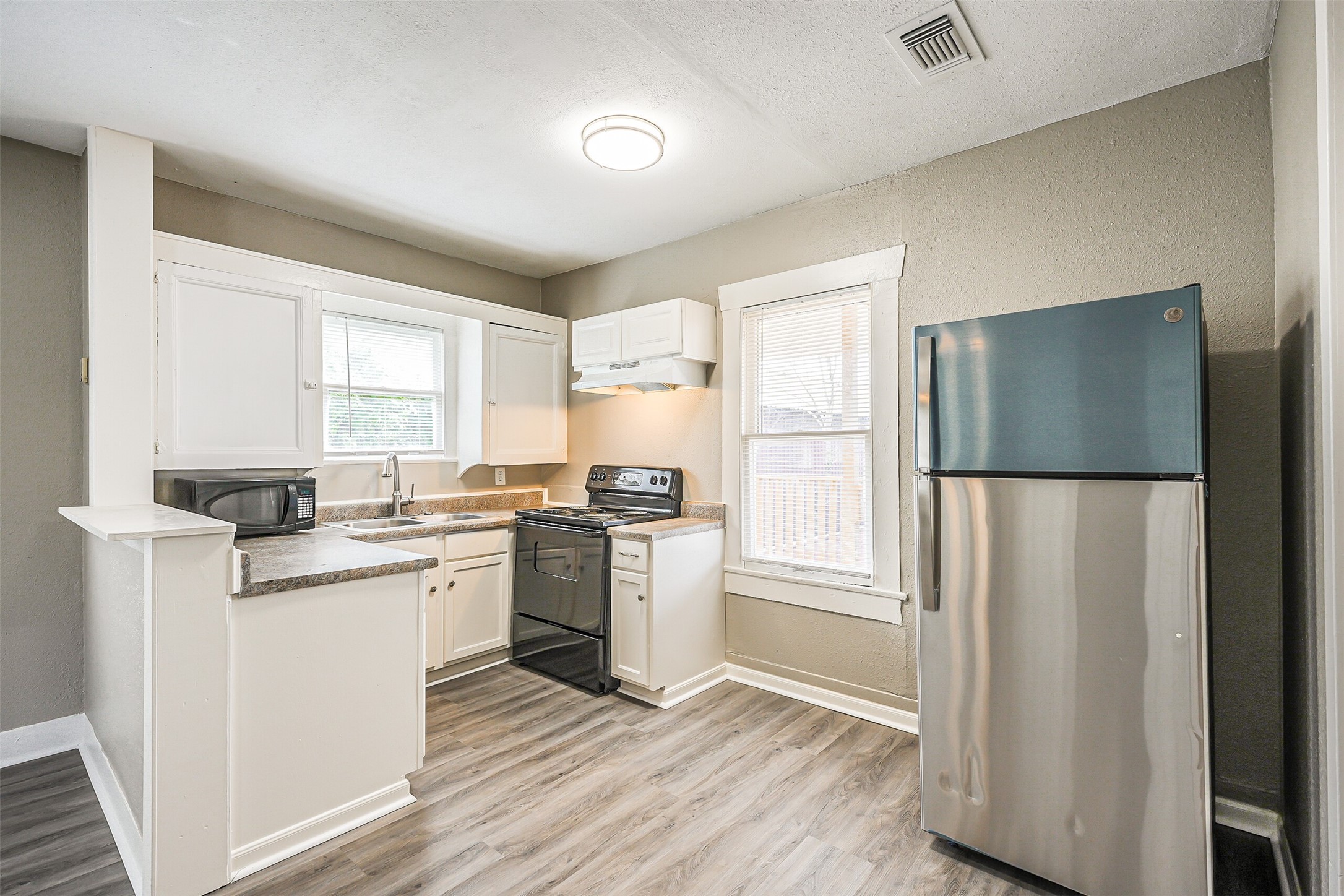216 Redan Street, Unit 5 Houston, TX 77009 - Photo 3 of 26