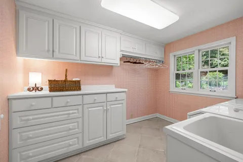 $825,000 | 4742 Gaywood Drive, Minnetonka, MN 55345
