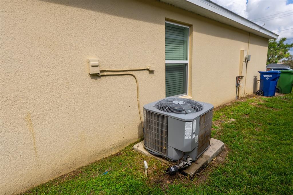 1333 Lucerne Loop Road Northeast Winter Haven, FL 33881 - Photo 30 of 34 Gallery Image 30