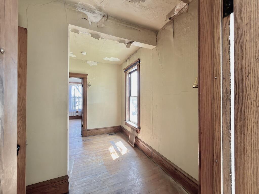 339 2nd Street Manistee, MI 49660 - Photo 34 of 45