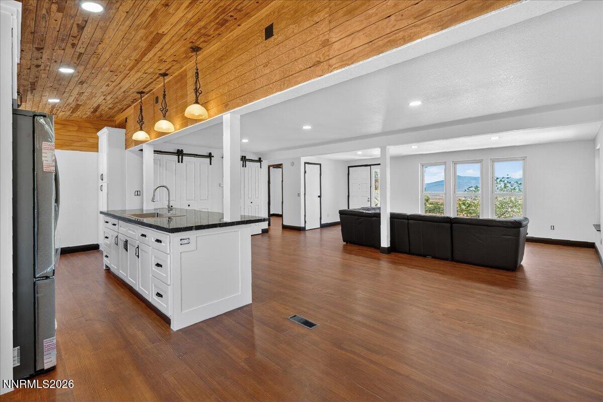 3755 Amy Road Reno, NV 89510 - Photo 9 of 52 09-DSC_7379