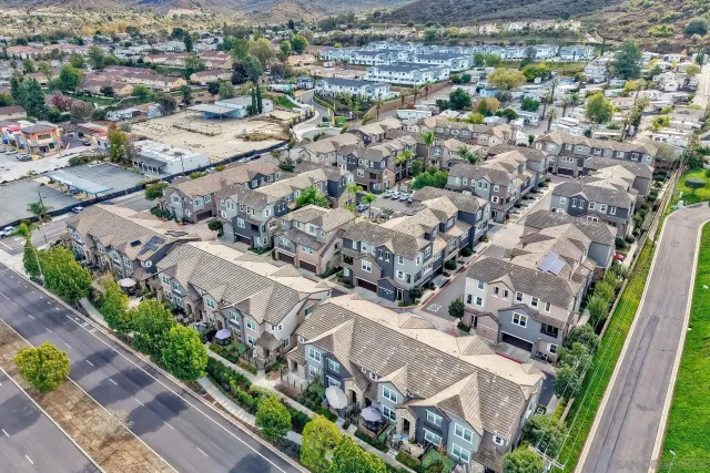 $715,000 | 1921 Bassett Lane, Santee, CA 92071