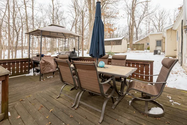 $325,000 | 381 County Road 100 East, Norris City, IL 62869