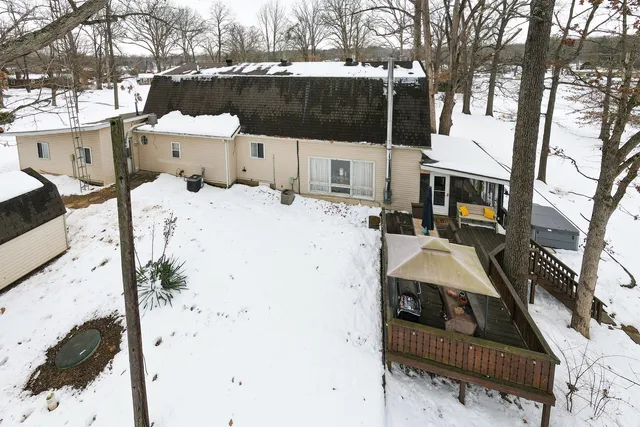 $325,000 | 381 County Road 100 East, Norris City, IL 62869