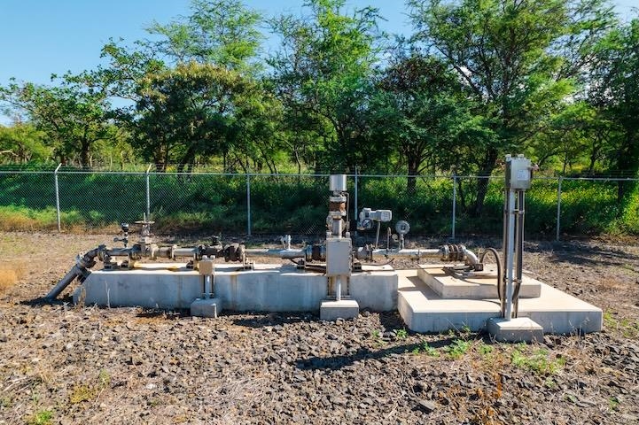 7191 Makena Road Kihei, HI 96753 - Photo 19 of 20 a view of a backyard with plants and patio