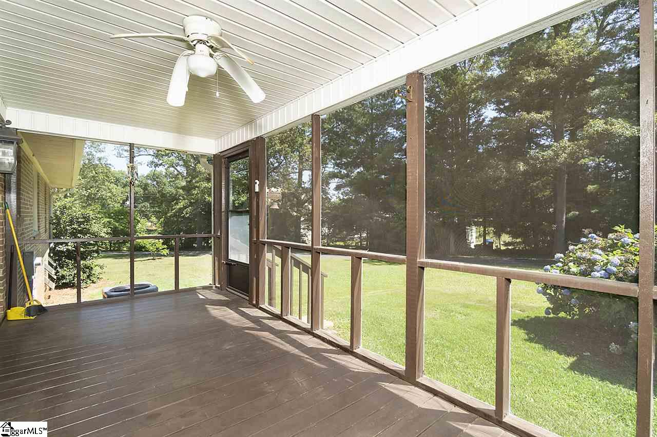 35 South Bates Road Taylors, SC 29687 - Photo 8 of 36