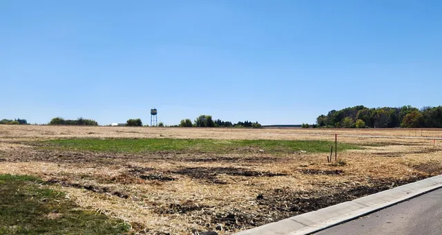 $74,900 | 505 4th Street Northeast, Hayfield, MN 55940