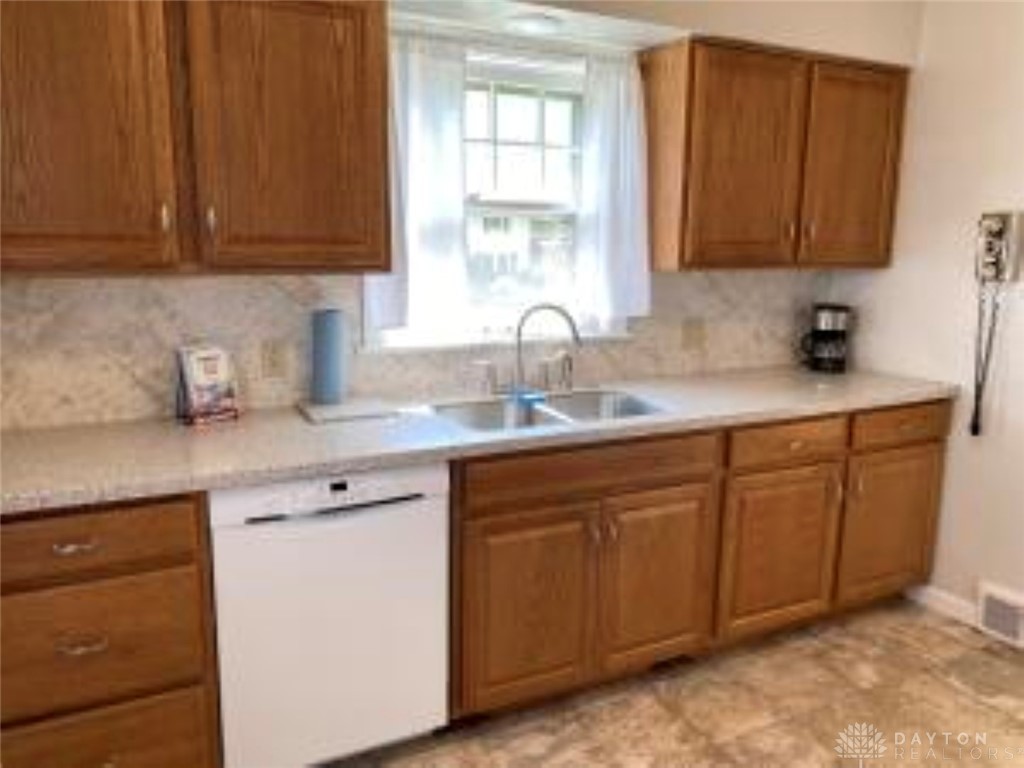 276 West Harding Road Springfield, OH 45504 - Photo 3 of 34 Gallery Image 3