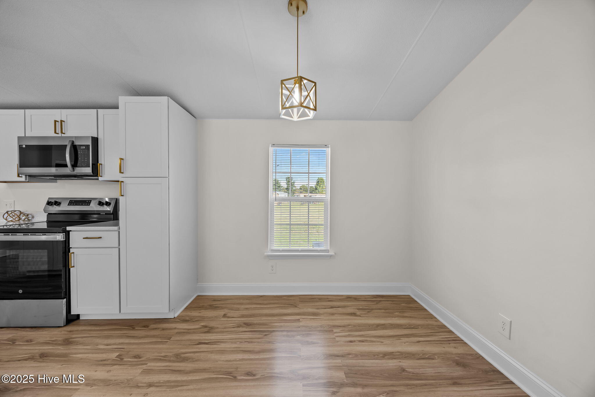 2502 State Drive Kinston, NC 28501 - Photo 13 of 52 25-web-or-mls-IMG_8423