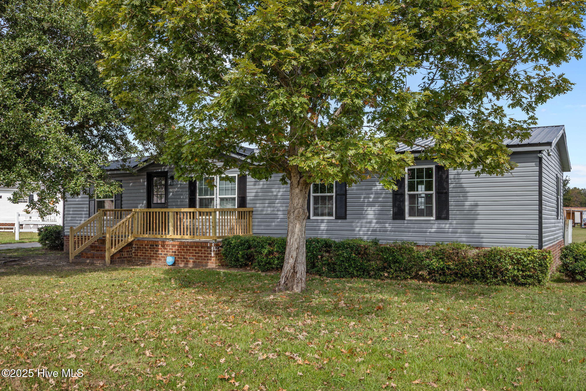 2502 State Drive Kinston, NC 28501 - Photo 2 of 52 2-web-or-mls-IMG_8492