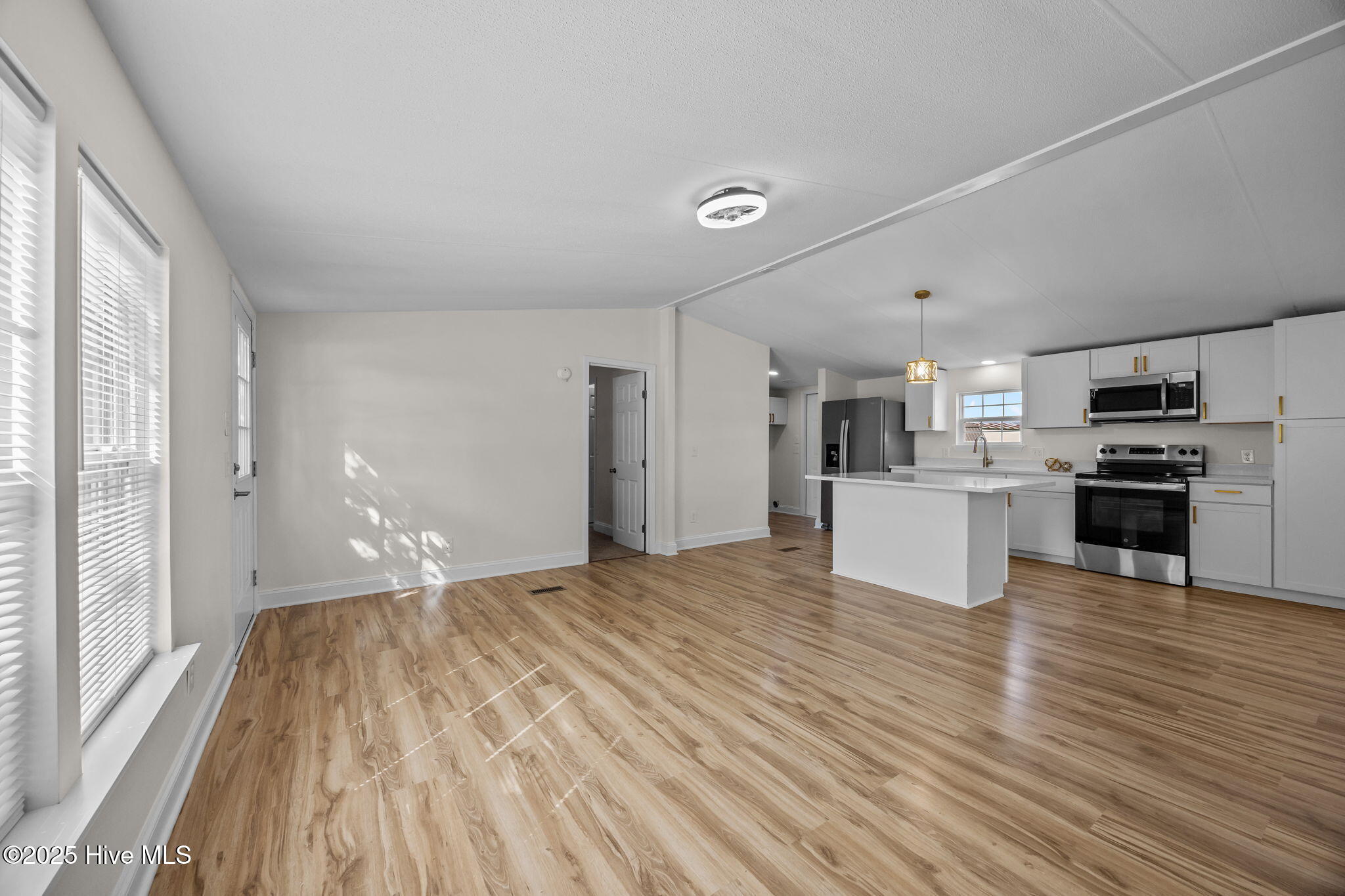 2502 State Drive Kinston, NC 28501 - Photo 8 of 52 20-web-or-mls-IMG_8405