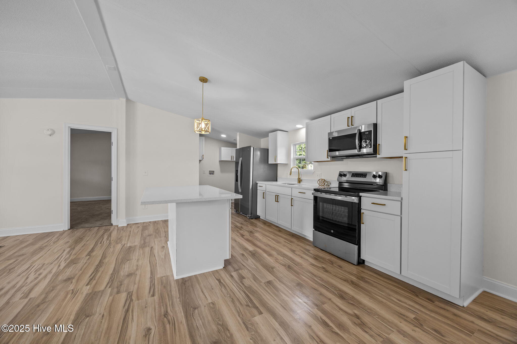 2502 State Drive Kinston, NC 28501 - Photo 9 of 52 21-web-or-mls-IMG_8411