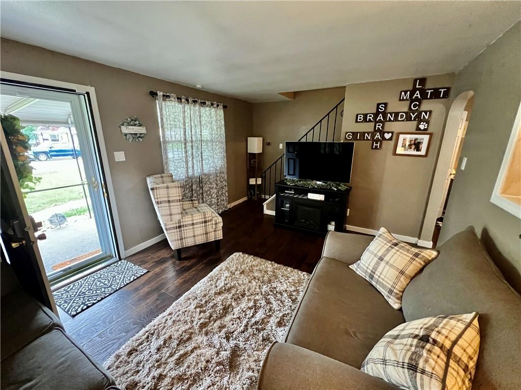 503 Scene Ridge Road McKeesport, PA 15133 - Photo 3 of 22 Gallery Image 3