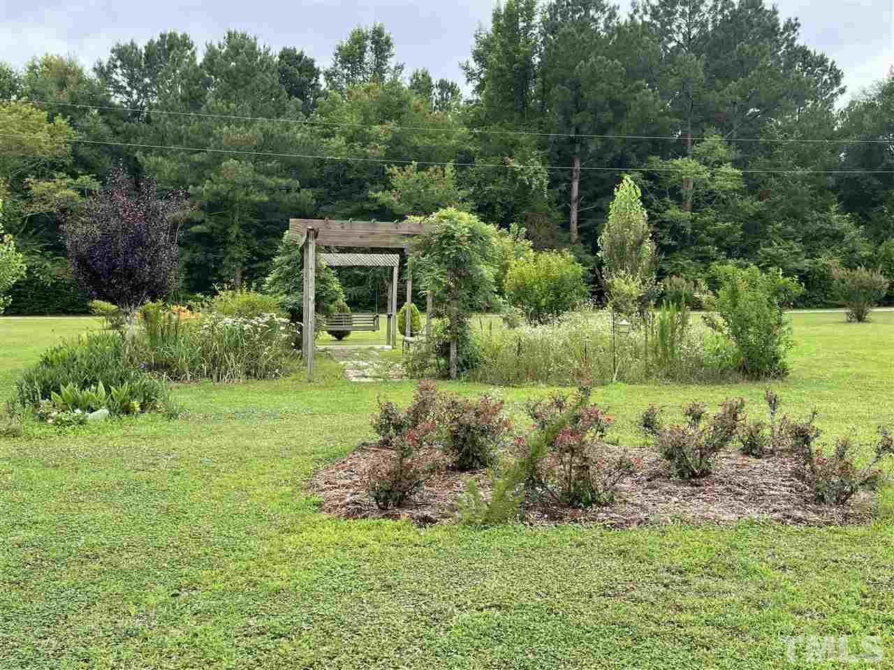 386 Old Murphy Road Zebulon, NC 27597 - Photo 10 of 28 Gallery Image 10