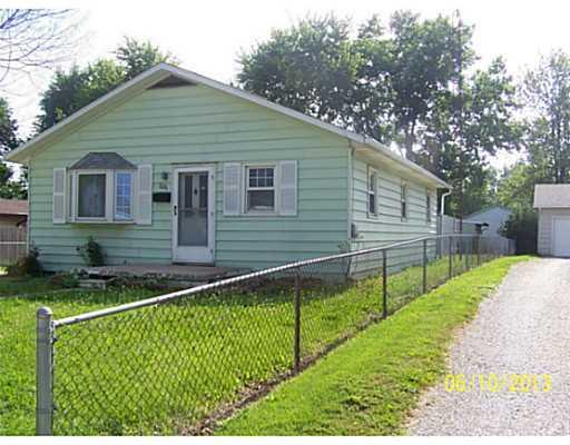 826 3rd Sidney, OH 45365 - Photo 3 of 12