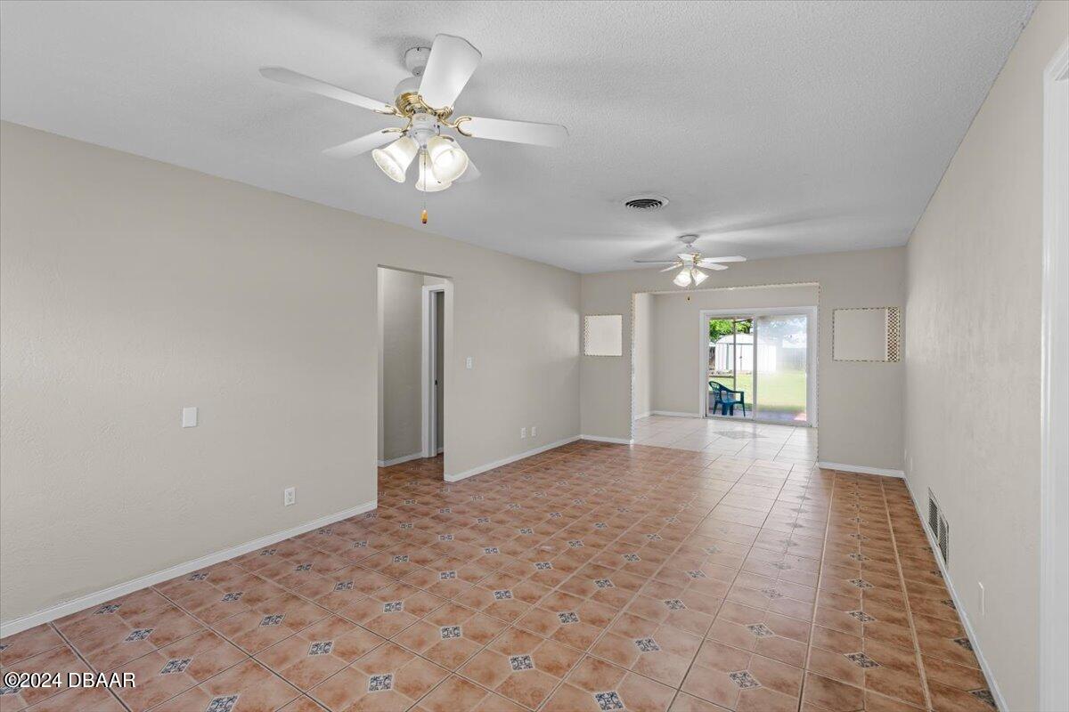 294 Farmbrook Road Port Orange, FL 32127 - Photo 18 of 64 51-294 Farmbrook (51 of 65)