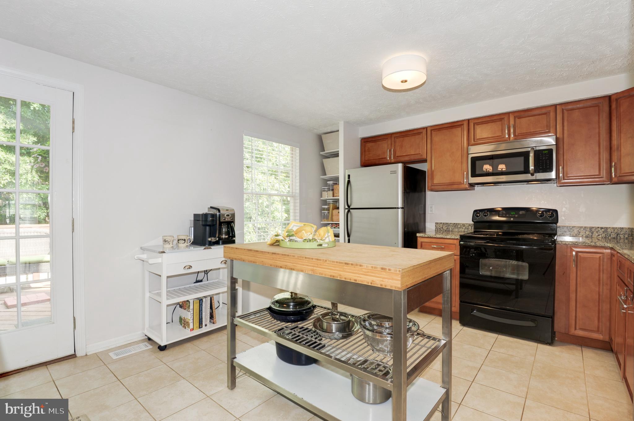 1558 Autumn Ridge Circle Reston, VA 20194 - Photo 18 of 46