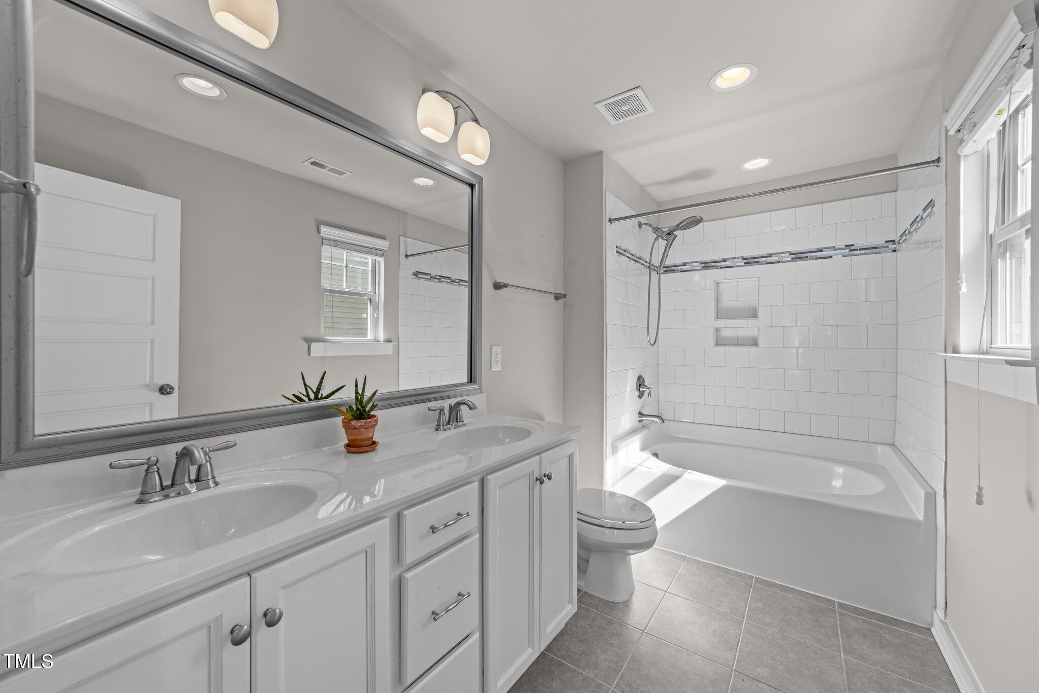 7824 Allscott Way Raleigh, NC 27612 - Photo 15 of 26 20-web-or-mls-3D5A3322