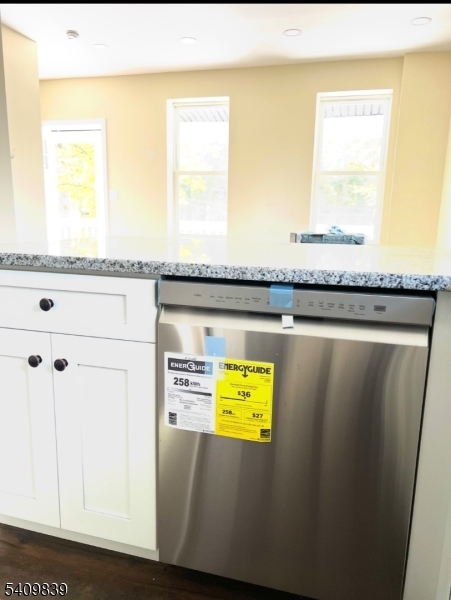 71 Wishing Well Road Hamburg, NJ 07419 - Photo 11 of 17