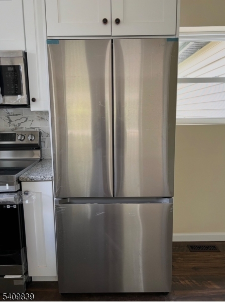 71 Wishing Well Road Hamburg, NJ 07419 - Photo 4 of 17