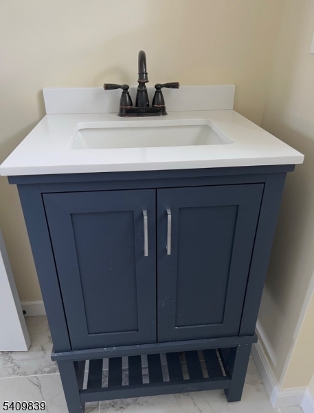 71 Wishing Well Road Hamburg, NJ 07419 - Photo 6 of 17